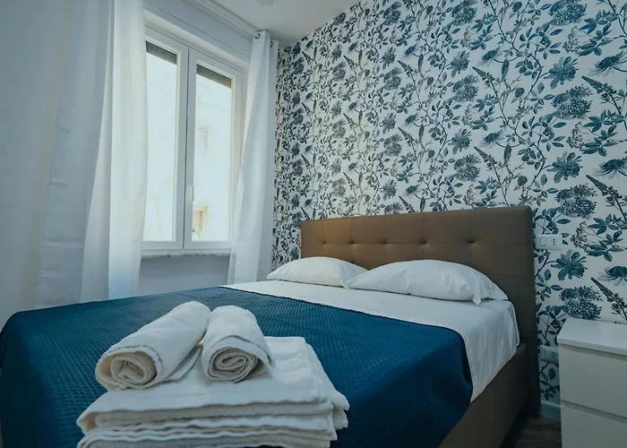 Otis Rooms Napoli